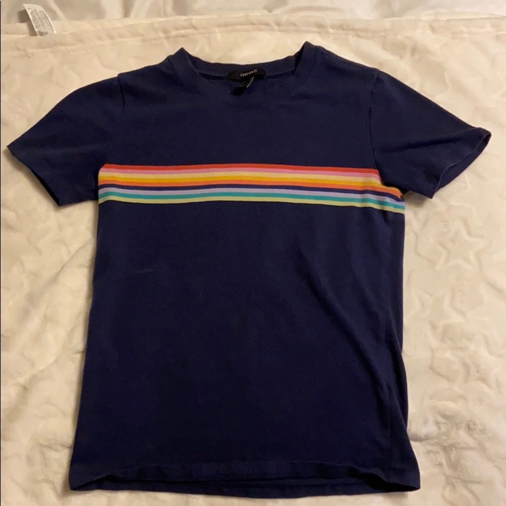 FOREVER 21 T SHIRT
